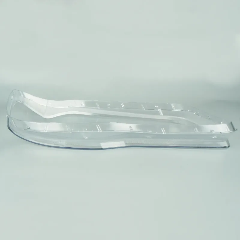 Скло фари Chrysler 300C LD (2011-2024) (left)