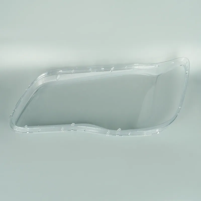 Скло фари Chrysler 300C LD (2011-2024) (right)